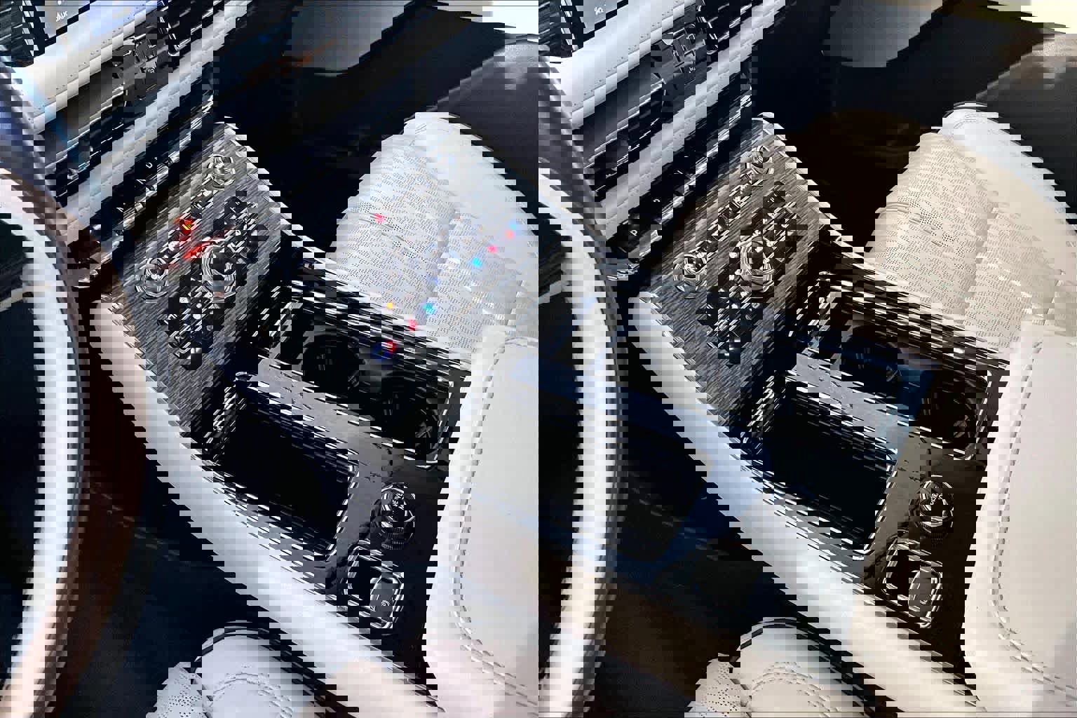 Used 2020 Lincoln Aviator Black Label w/ Dynamic Handling Package image 17