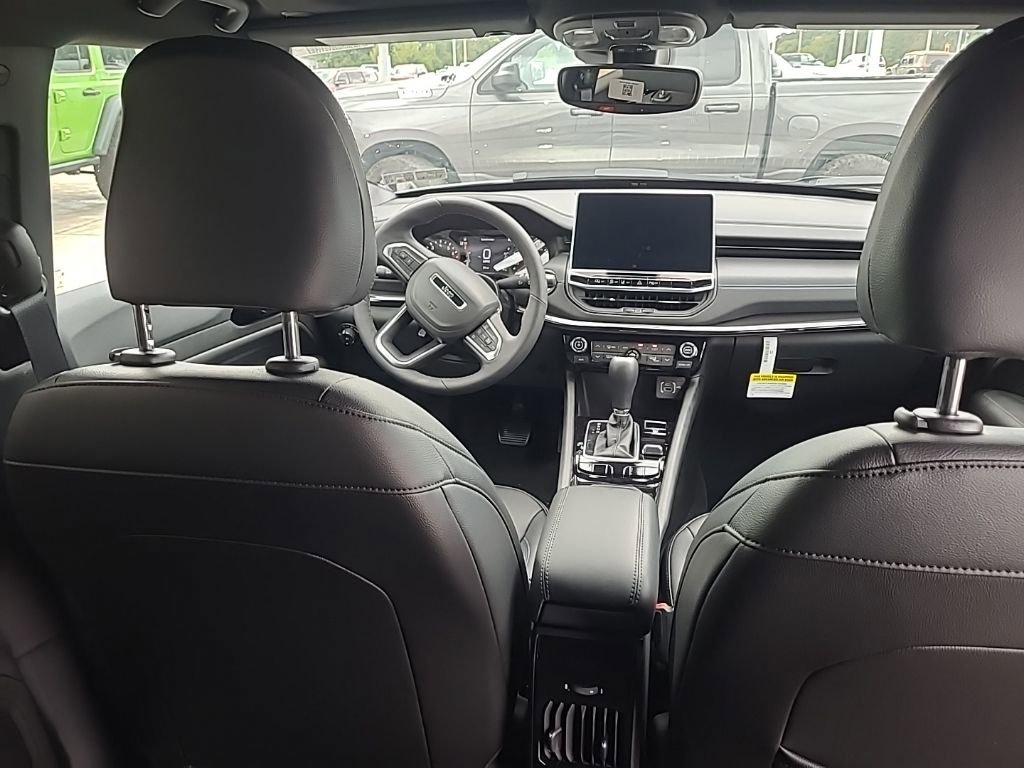 New 2025 Jeep Compass Limited w/ Sun & Sound Group image 24