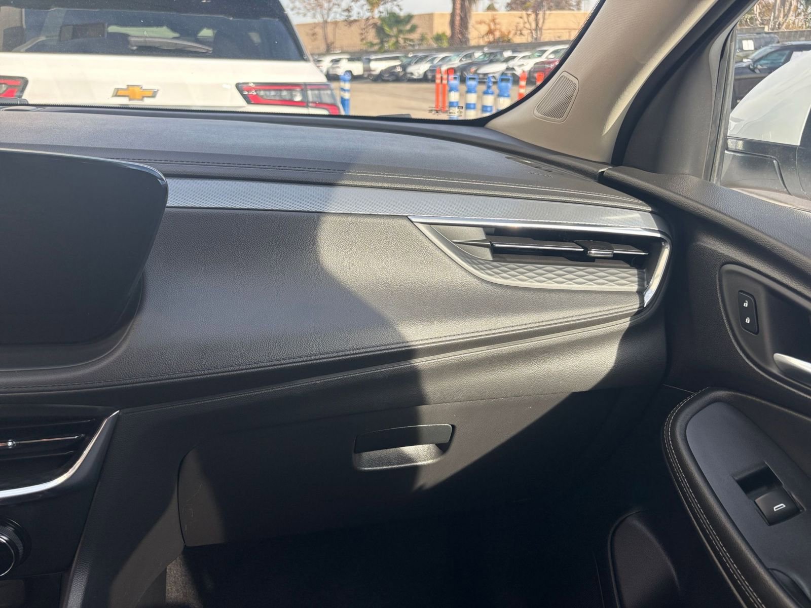 Used 2025 Buick Encore GX Preferred image 35