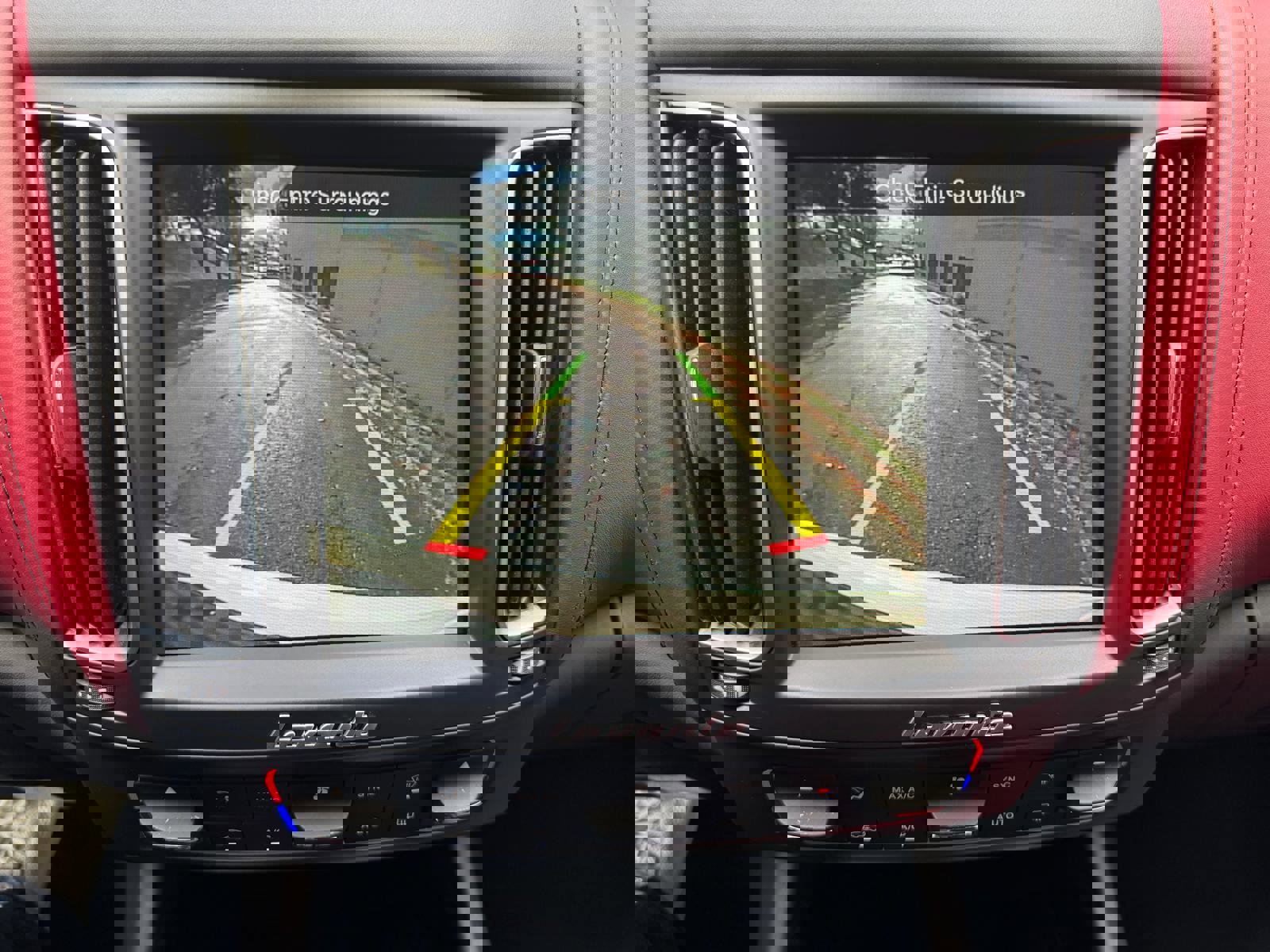 Used 2018 Maserati Levante GranLusso image 39