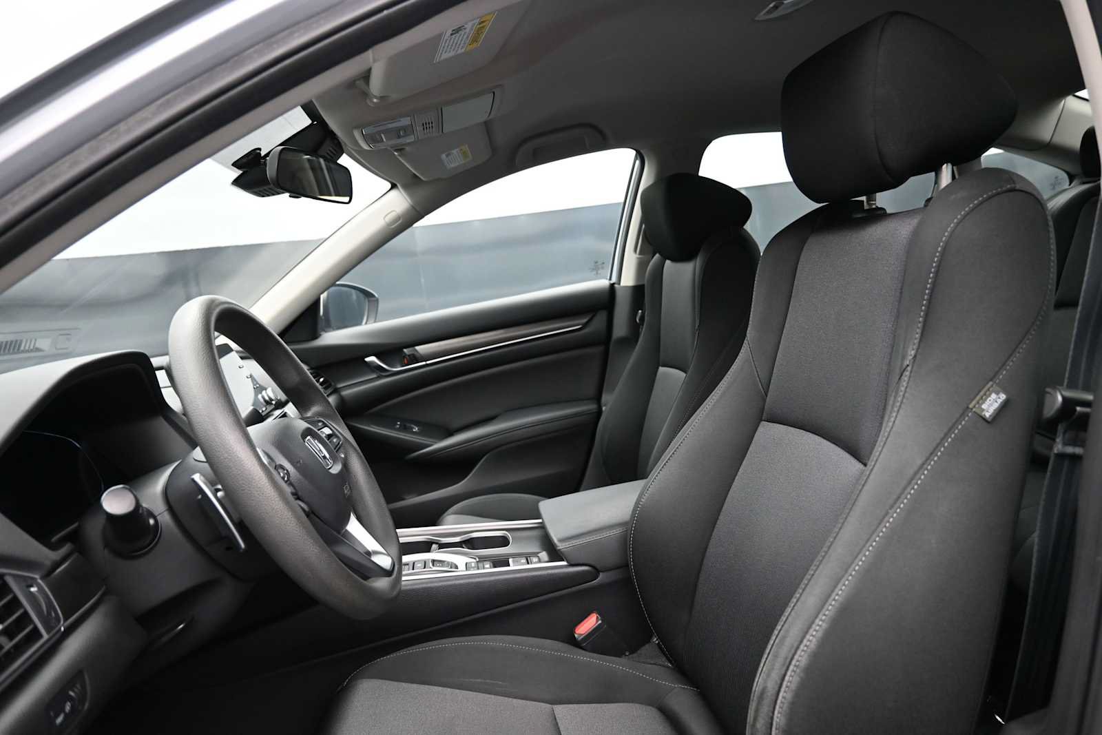 Used 2019 Honda Accord Hybrid image 10