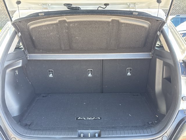 Used 2023 Hyundai Kona SEL FWD image 12