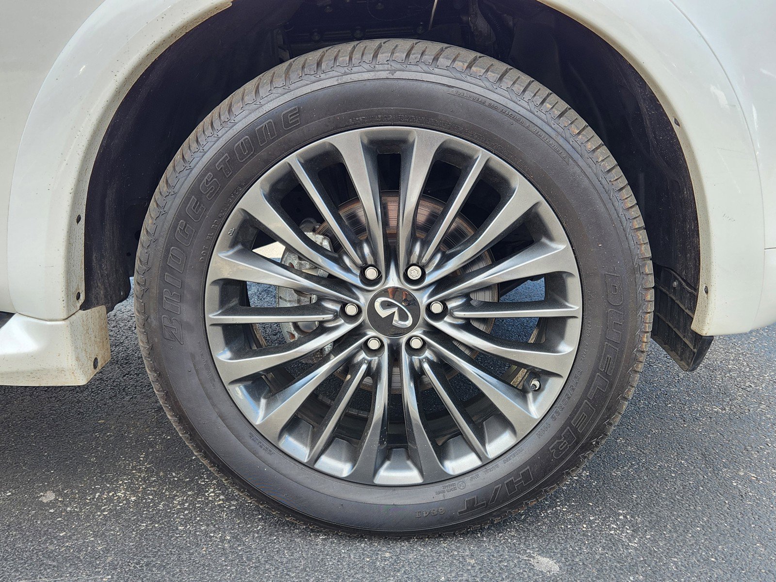 Certified 2024 INFINITI QX80 Premium Select w/ Cargo Package image 7