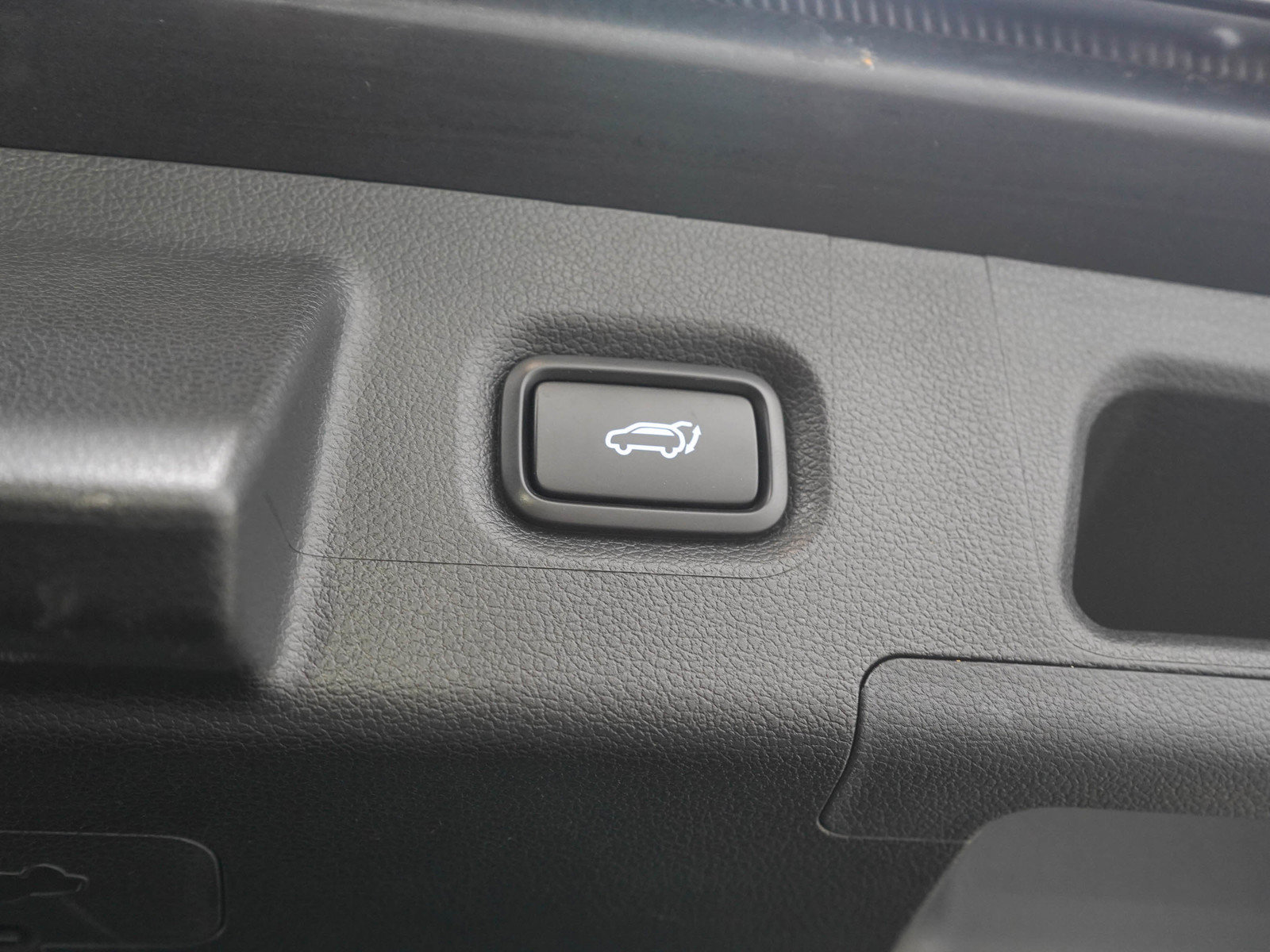 Used 2023 Hyundai Santa Fe SEL Premium AWD/4WD image 11