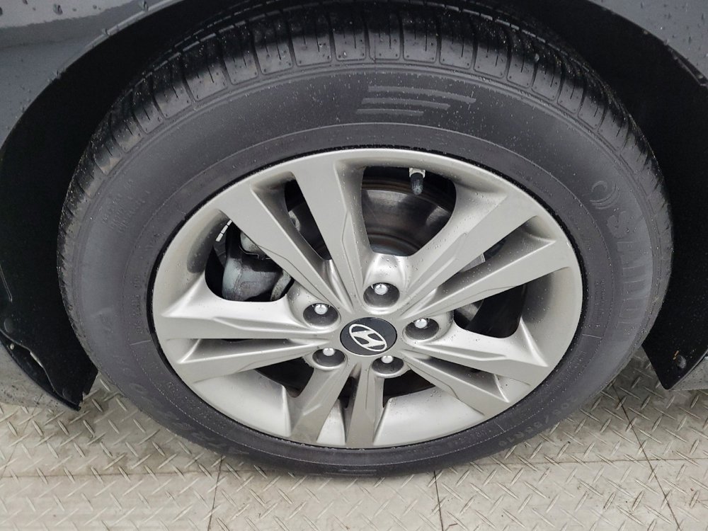 Used 2018 Hyundai Elantra SEL image 31