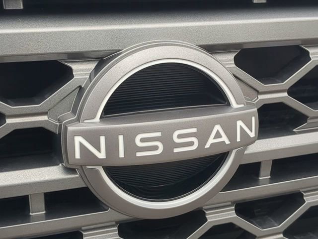 Used 2024 Nissan Frontier SV image 13