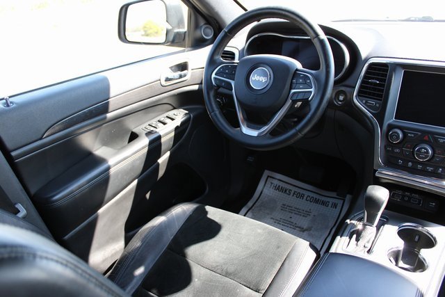 Used 2018 Jeep Grand Cherokee Altitude image 29