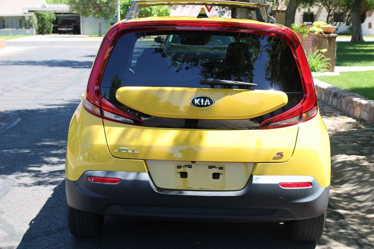 Used 2020 Kia Soul S FWD image 26