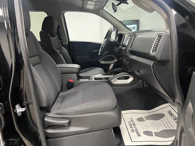 Used 2024 Nissan Frontier SV w/ Technology Package image 59
