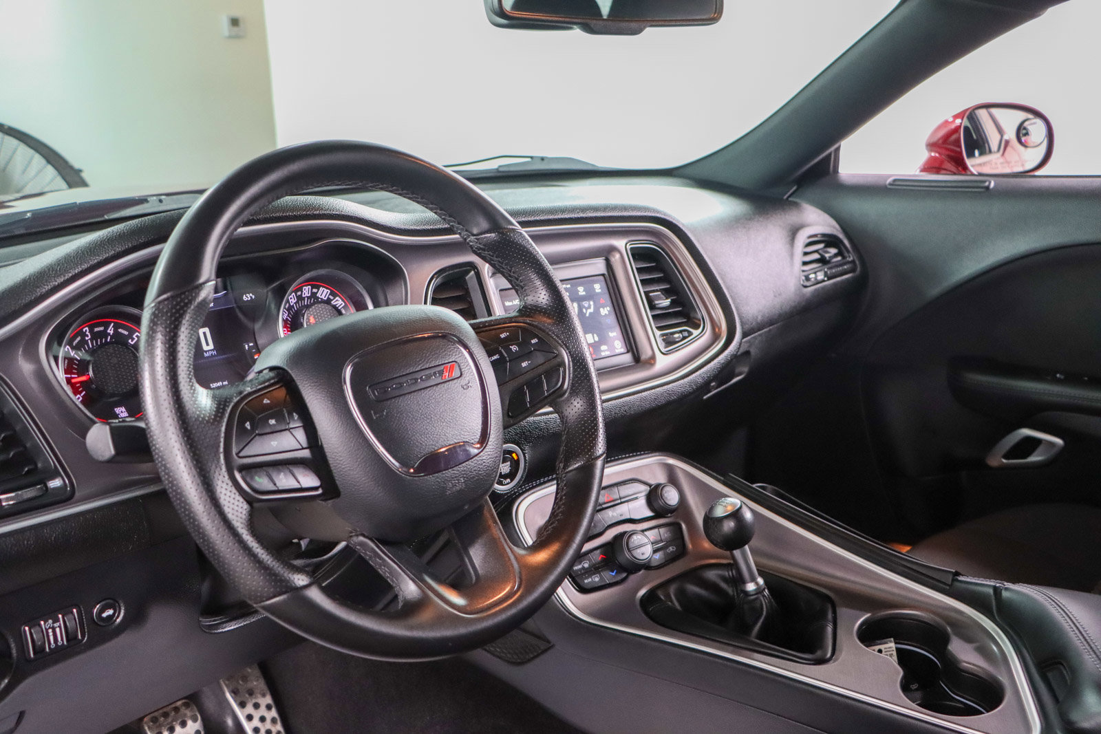 Used 2022 Dodge Challenger R/T image 22