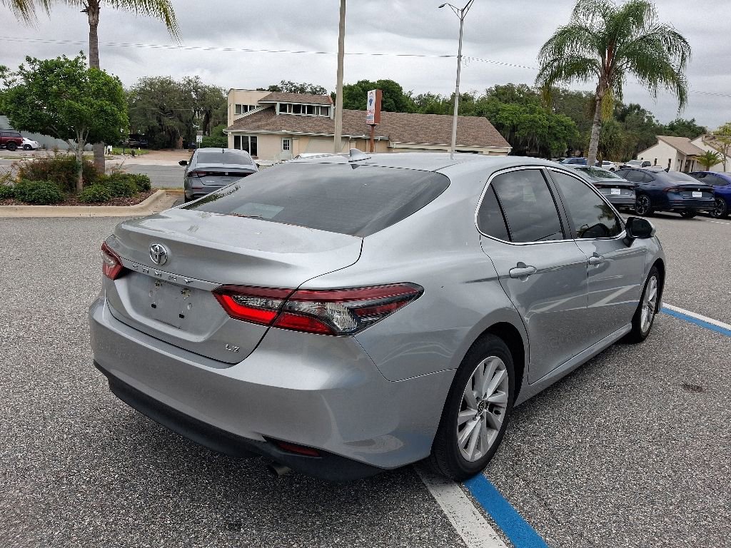 Used 2023 Toyota Camry LE FWD image 5