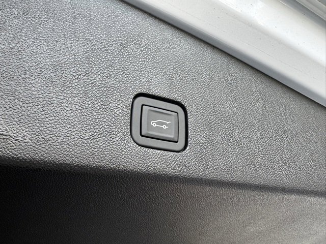 New 2025 Cadillac XT6 Premium Luxury image 51