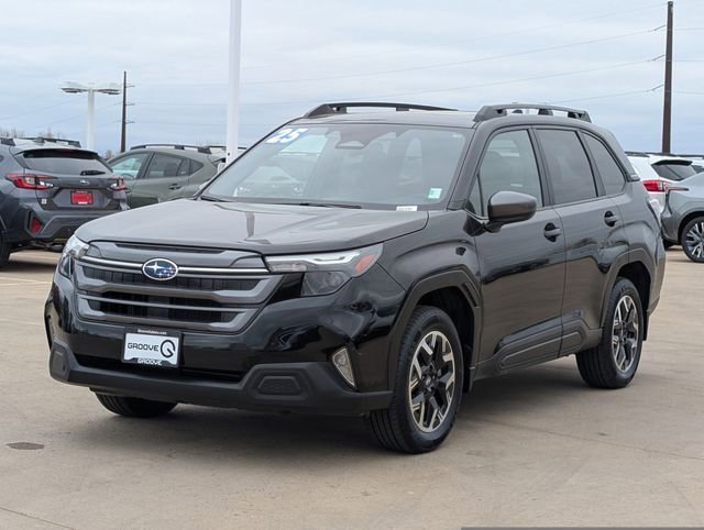 Used 2025 Subaru Forester Premium image 8