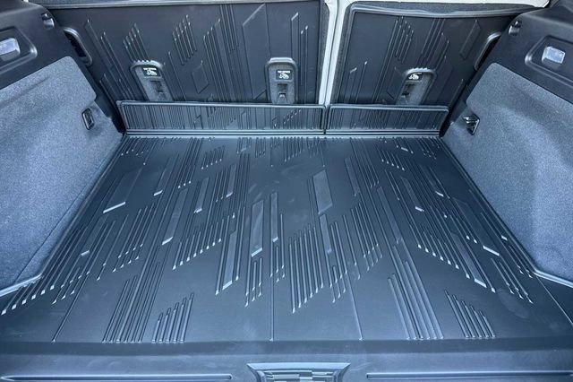 New 2025 Cadillac Lyriq Sport image 15