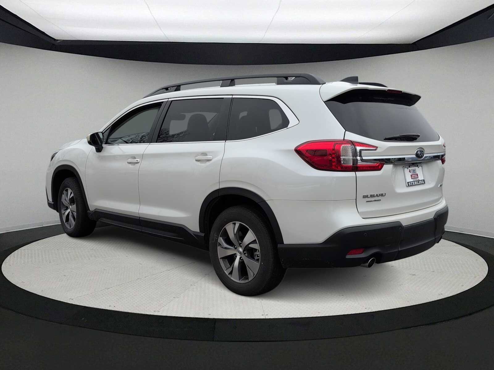 Used 2025 Subaru Ascent Premium image 6