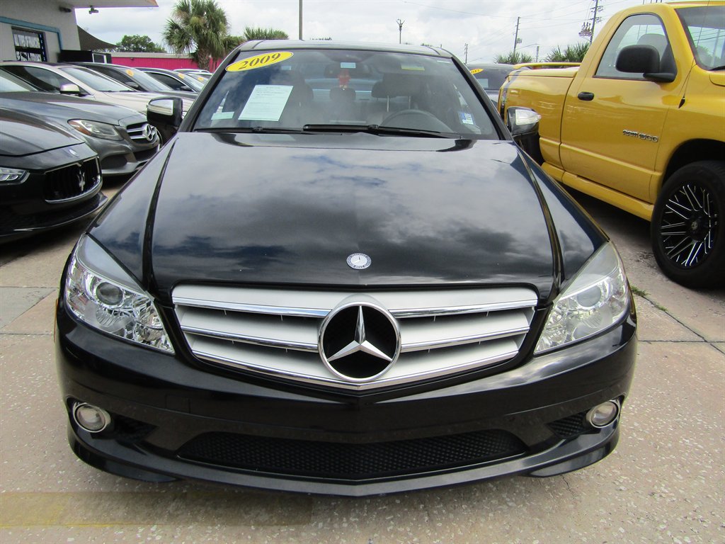 Used 2009 Mercedes-Benz C 350 Sport image 2
