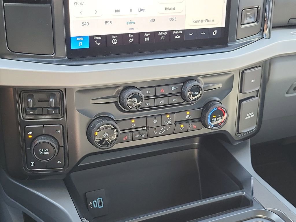 New 2026 Ford F250 XLT w/ XLT Premium Package image 16