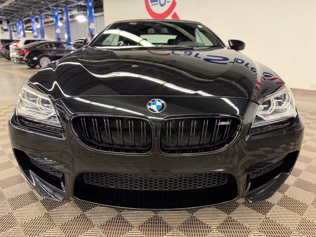 Used 2015 BMW M6 Convertible RWD image 2