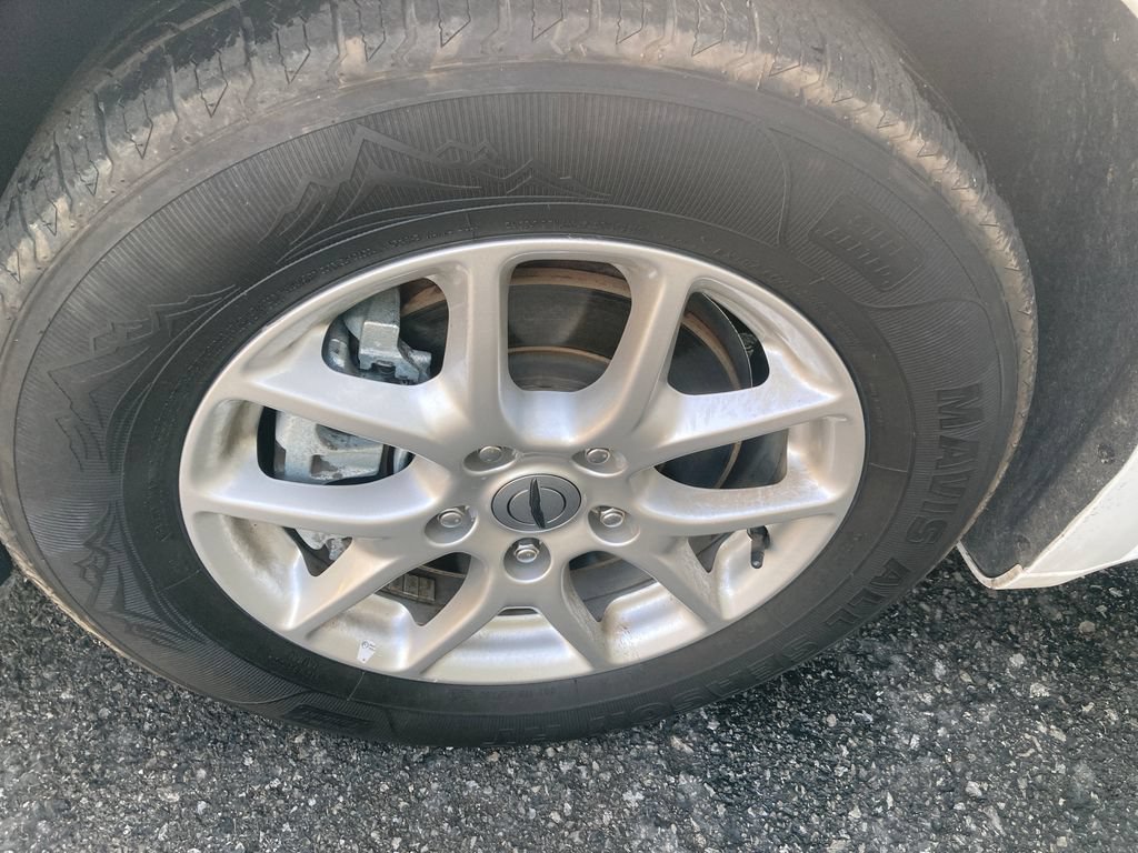 Used 2023 Chrysler Pacifica Touring-L FWD image 31
