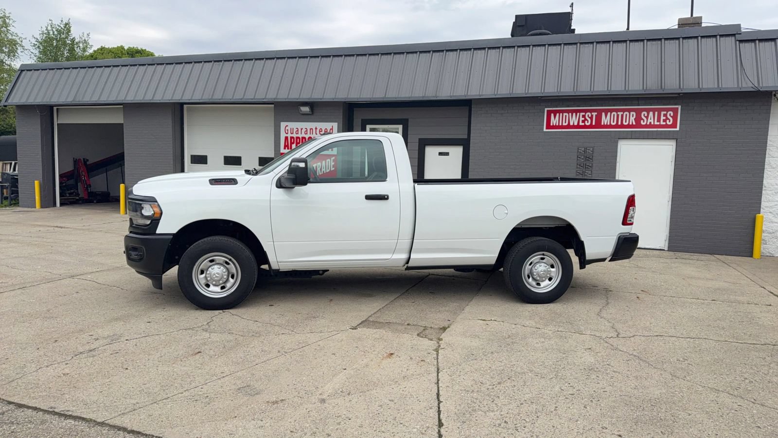 Used 2024 RAM 2500 Tradesman RWD image 3