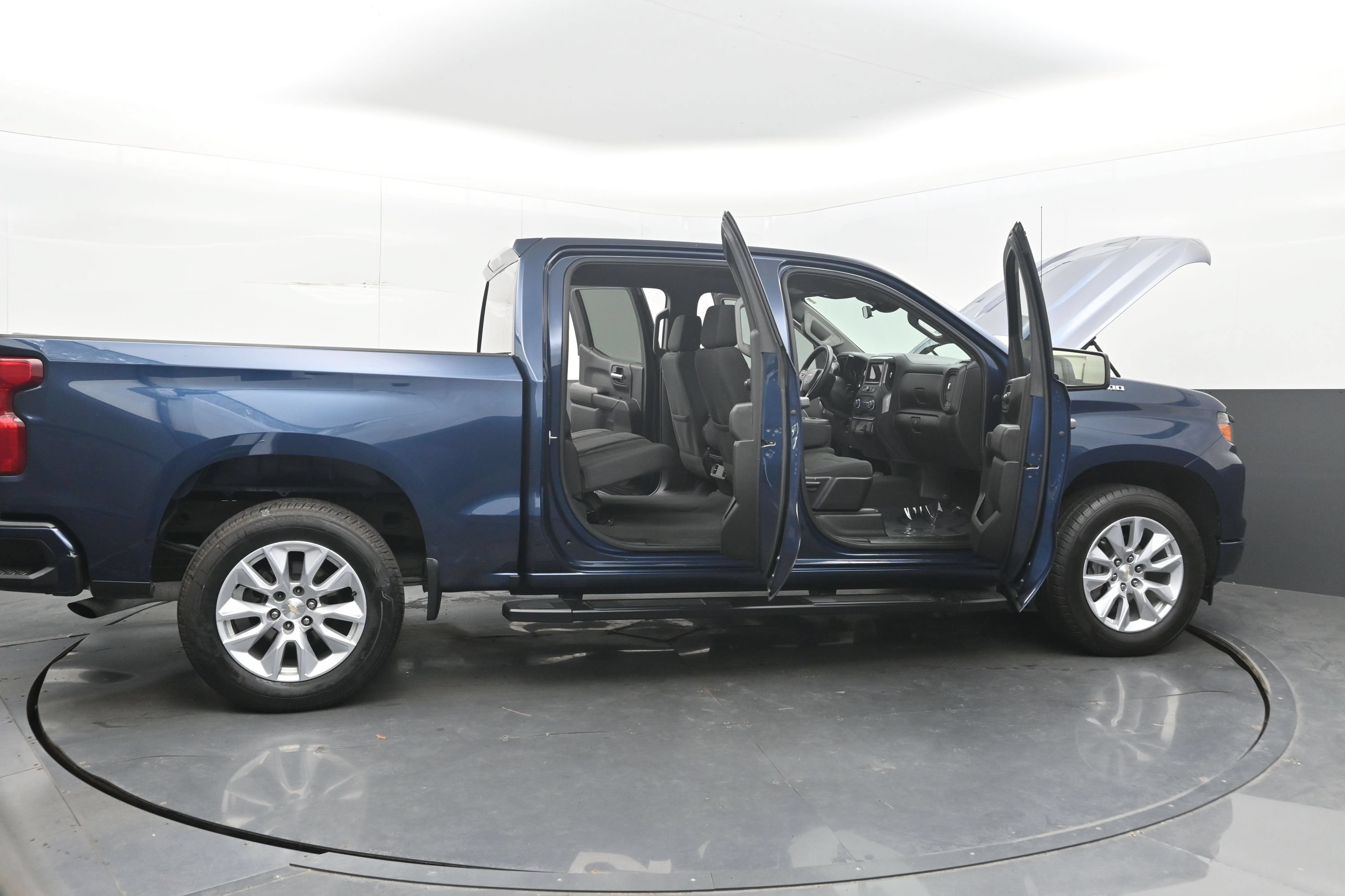 Used 2022 Chevrolet Silverado 1500 Custom RWD image 41