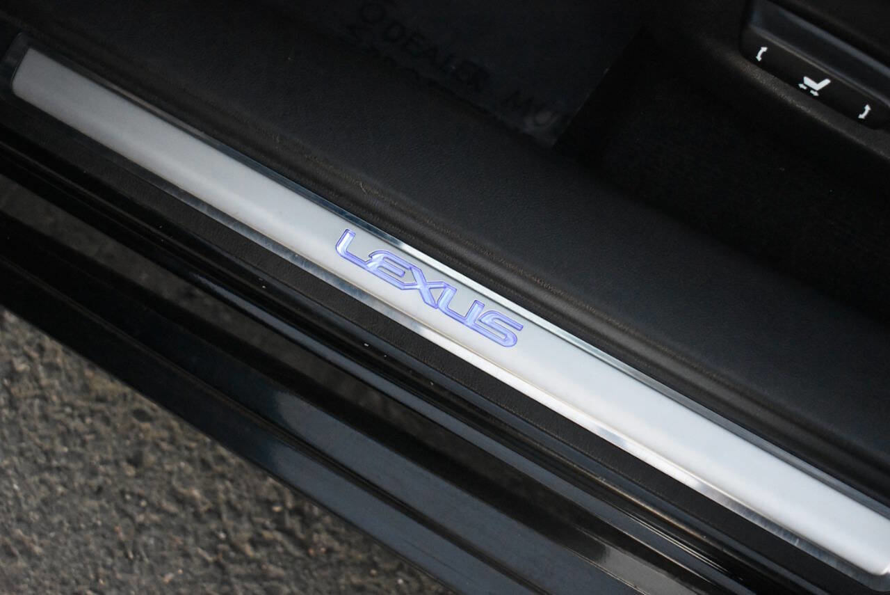 Used 2013 Lexus CT 200h image 38