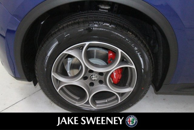 Used 2022 Alfa Romeo Stelvio Sprint image 23