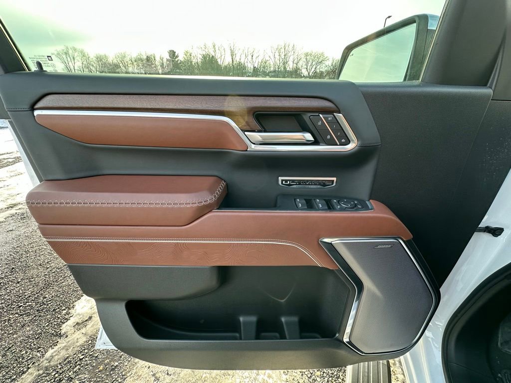 Used 2025 GMC Sierra 1500 Denali Ultimate image 6