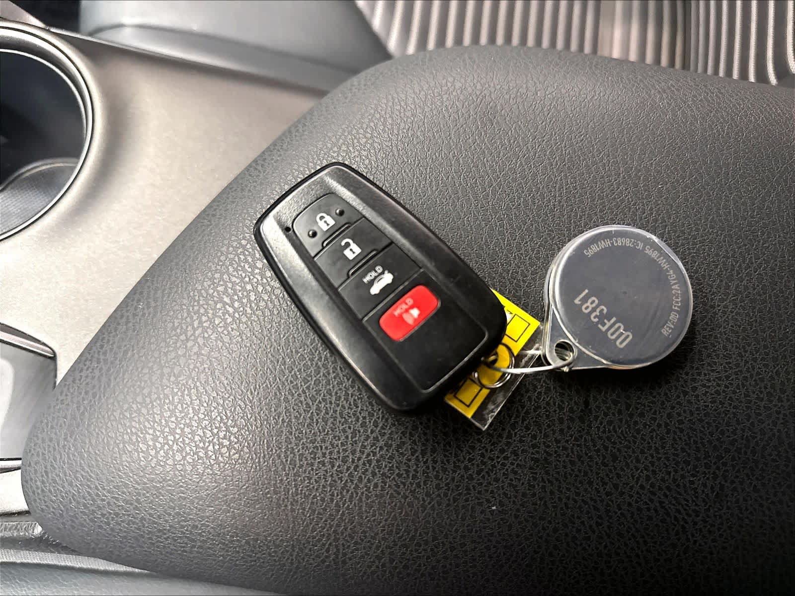 Used 2022 Toyota Camry SE w/ Convenience Package FWD image 35