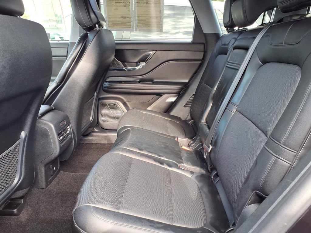 Used 2020 Lincoln Corsair FWD w/ Premium Package image 10