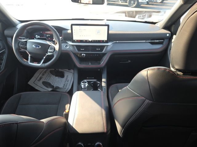 Used 2025 Ford Explorer ST image 22