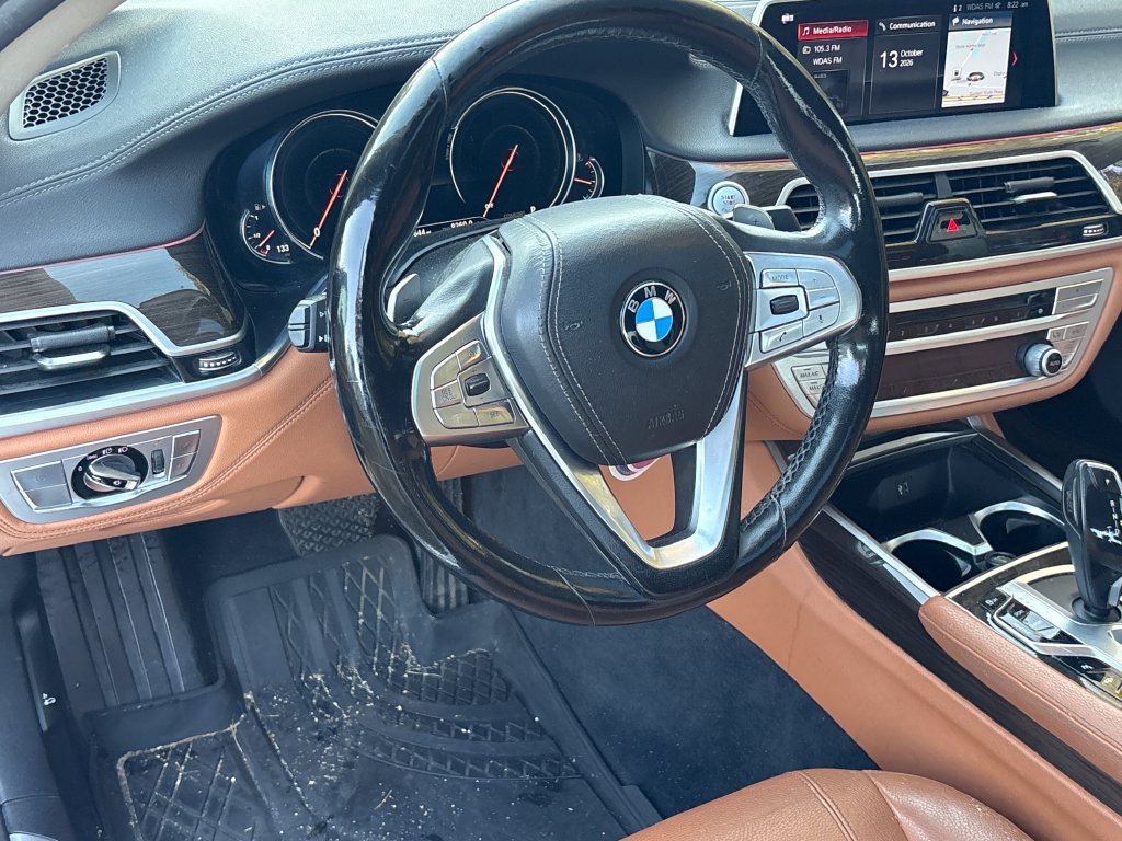 Used 2018 BMW 740i xDrive AWD/4WD image 20