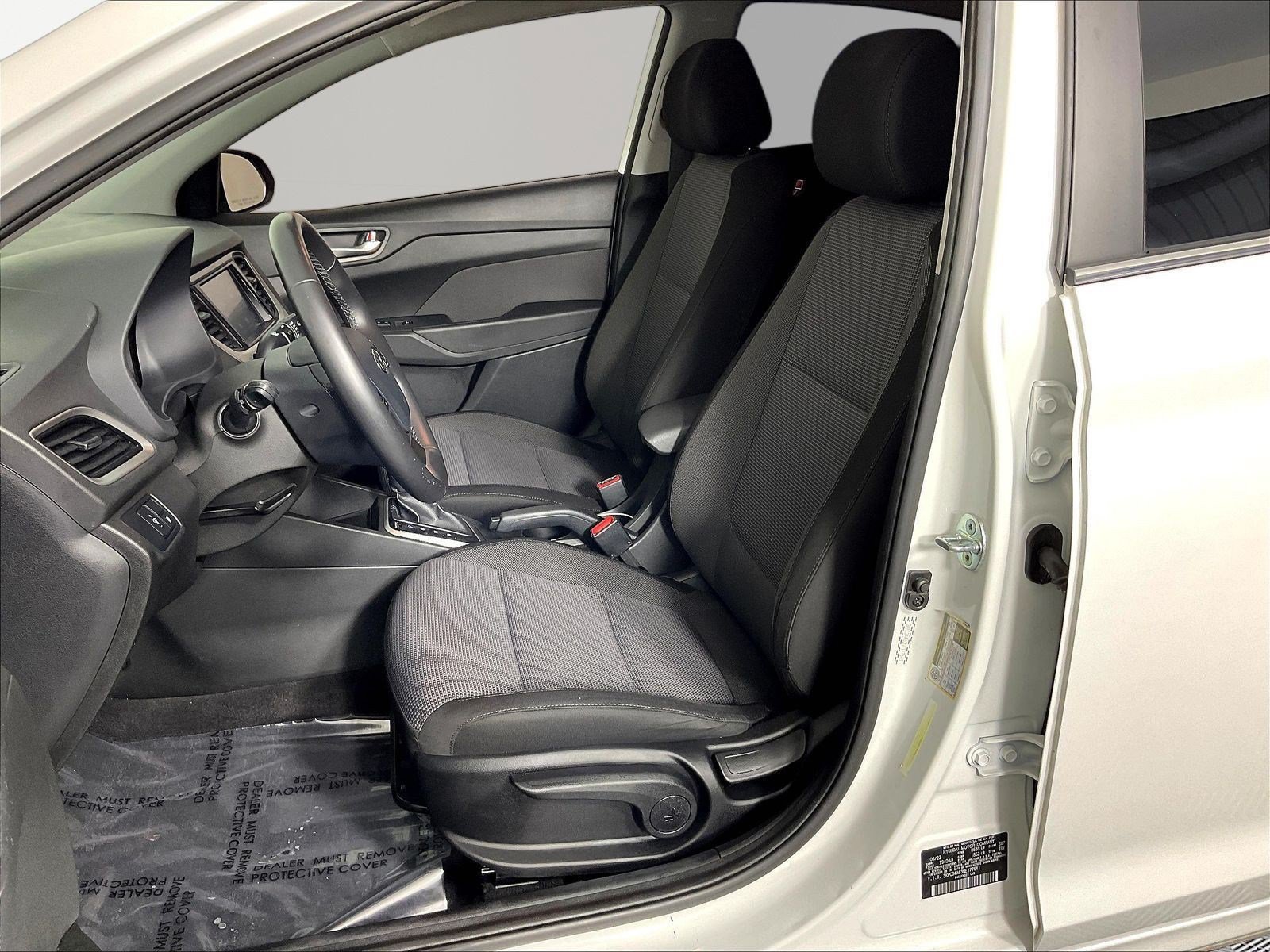 Used 2022 Hyundai Accent Limited FWD image 20