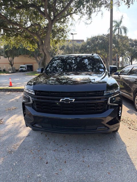 Used 2023 Chevrolet Suburban RST RWD image 1