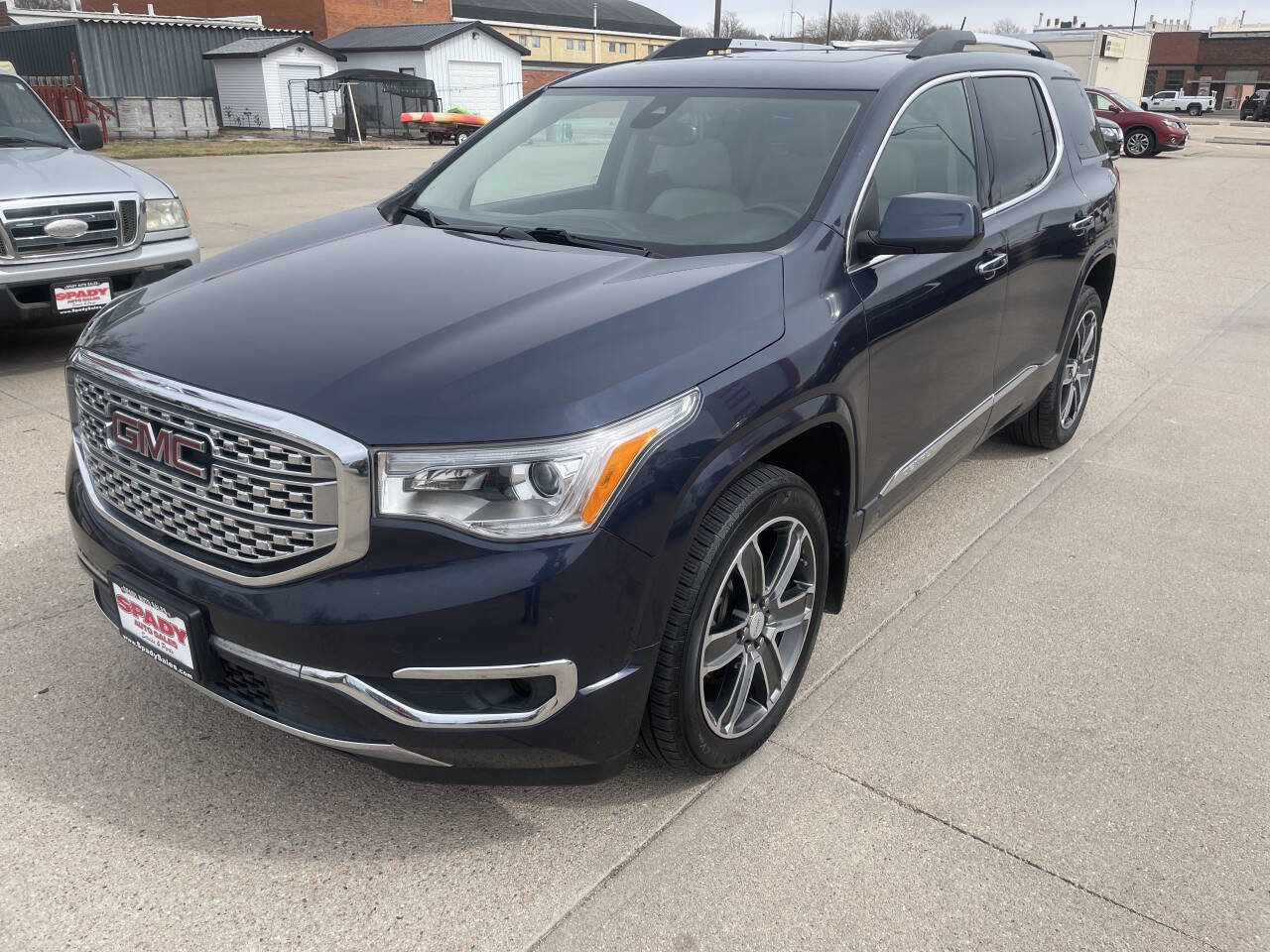 Used 2018 GMC Acadia Denali w/ Technology Package image 2