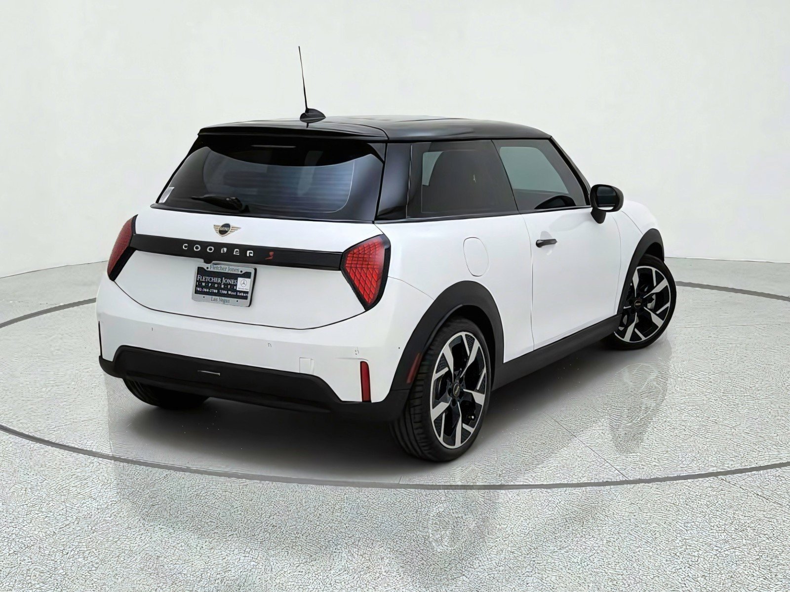 Used 2025 MINI Cooper S FWD image 9
