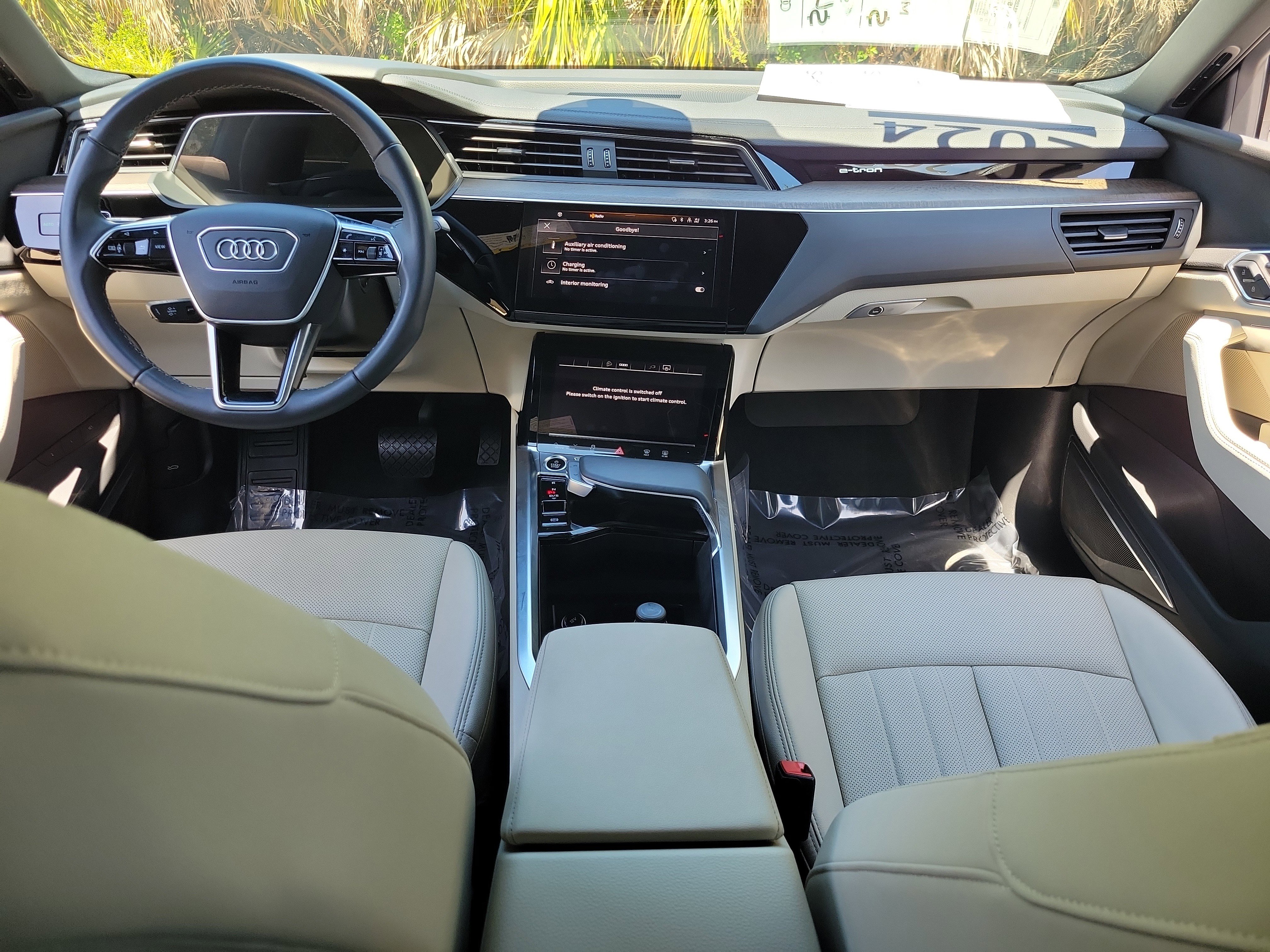 Used 2024 Audi Q8 e-tron Premium Plus w/ Premium Plus Package AWD/4WD image 12