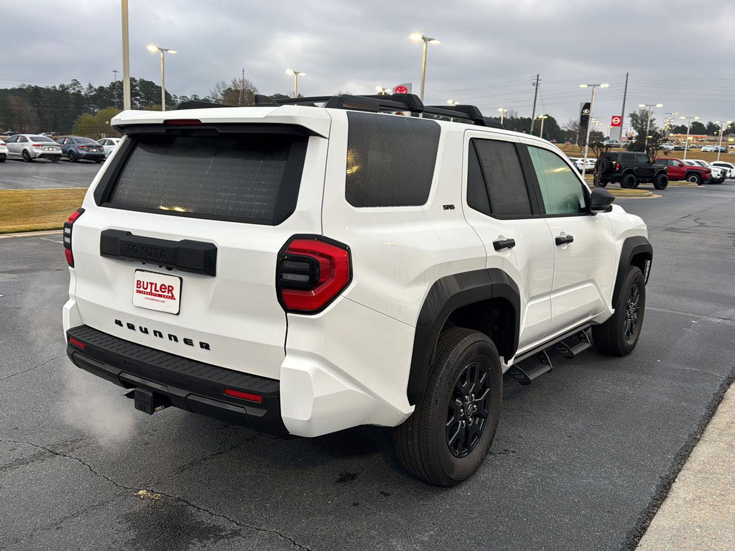 New 2025 Toyota 4Runner SR5 image 5