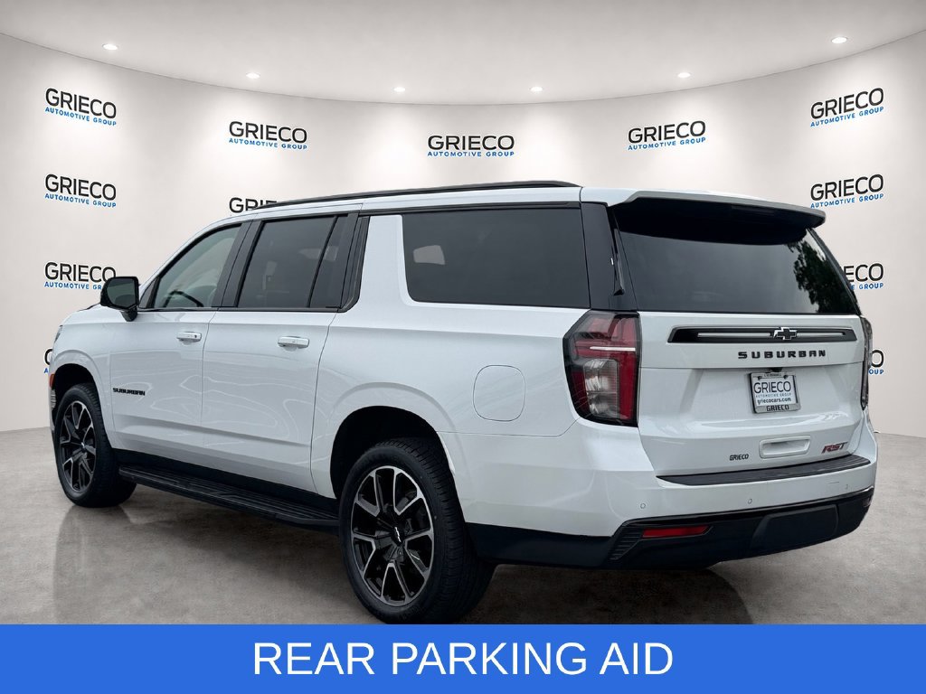 Used 2024 Chevrolet Suburban RST w/ Luxury Package RWD image 5