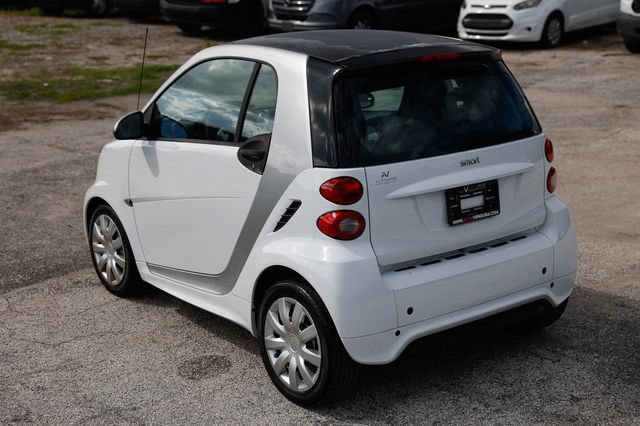 Used 2015 smart fortwo passion RWD image 8