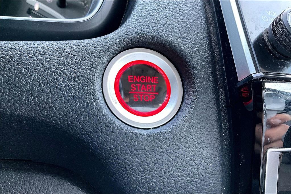 Used 2018 Honda CR-V Touring image 29