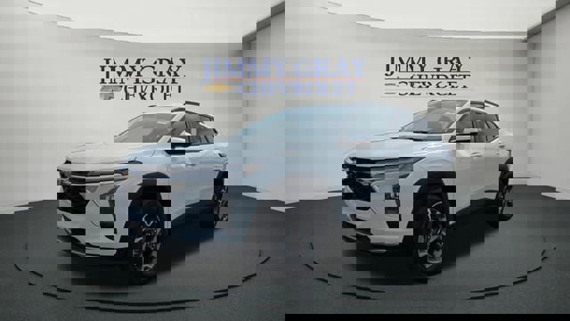 New 2026 Chevrolet Trax LT w/ Driver Confidence Package image 1