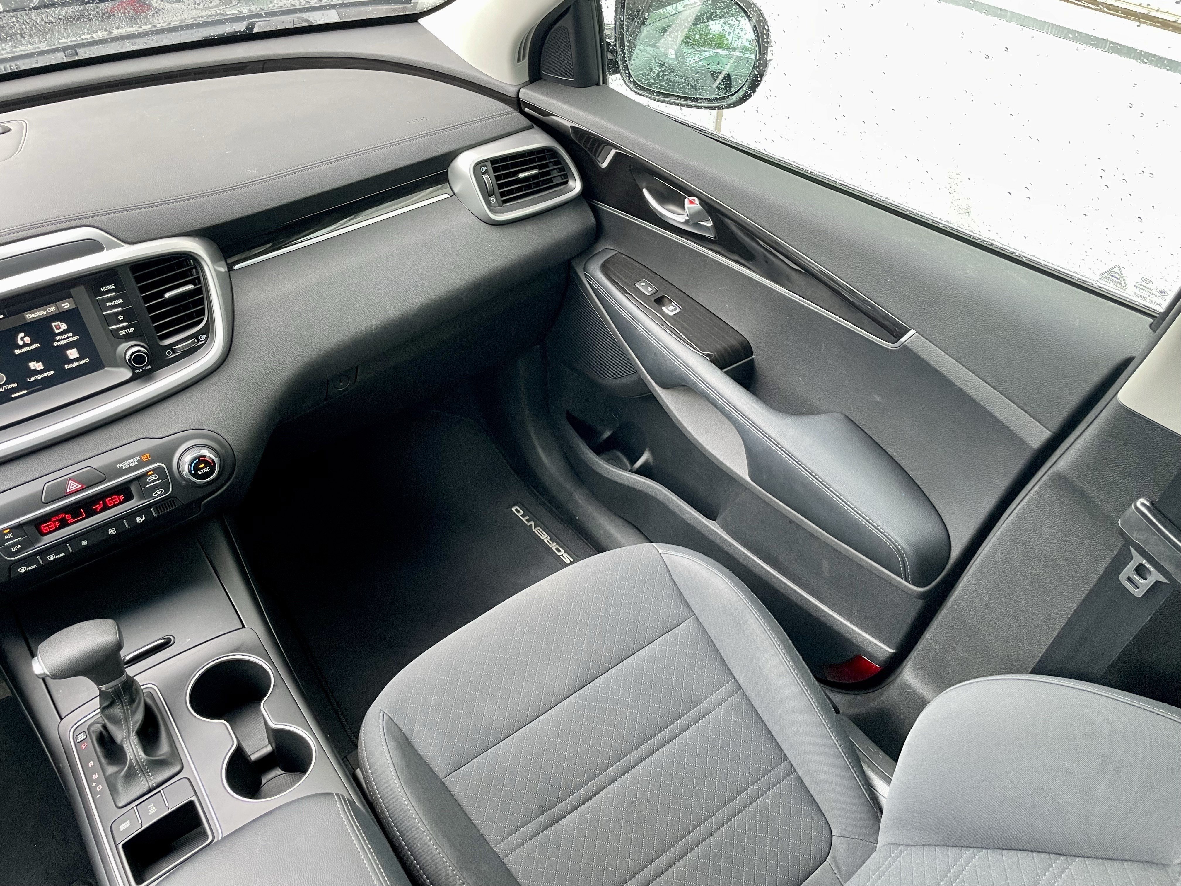 Used 2019 Kia Sorento AWD V6 image 17