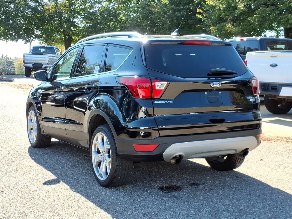 Used 2019 Ford Escape Titanium AWD/4WD image 6