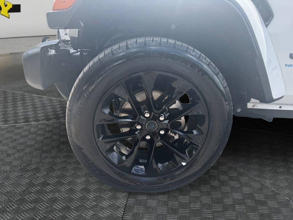 Certified 2025 Jeep Wrangler Unlimited Sahara w/ Safety Group image 14