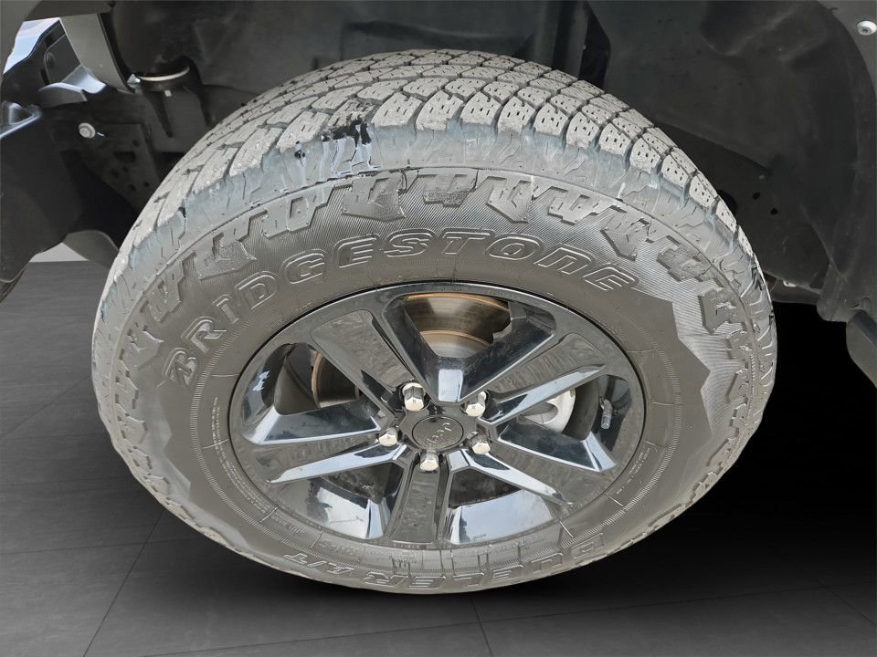 Used 2023 Jeep Wrangler Altitude image 33