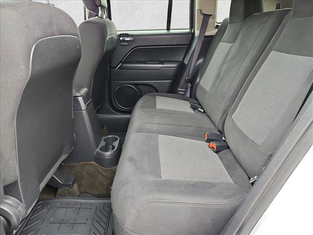 Used 2017 Jeep Compass Sport w/ Power Value Group image 16