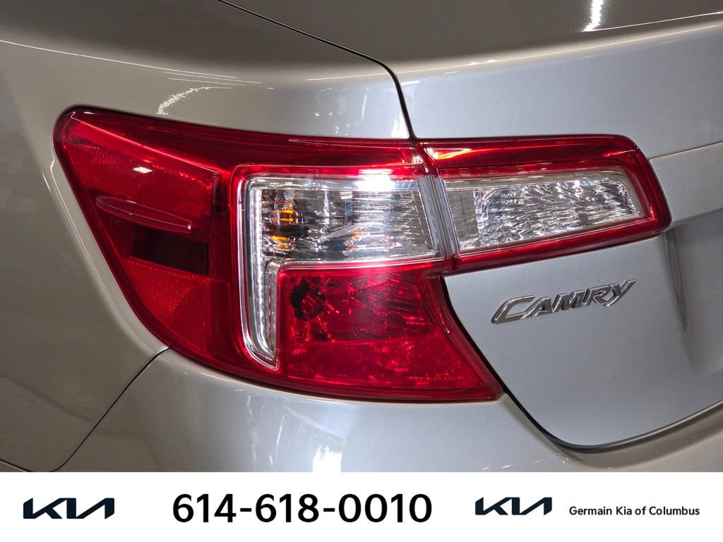 Used 2014 Toyota Camry LE FWD image 15