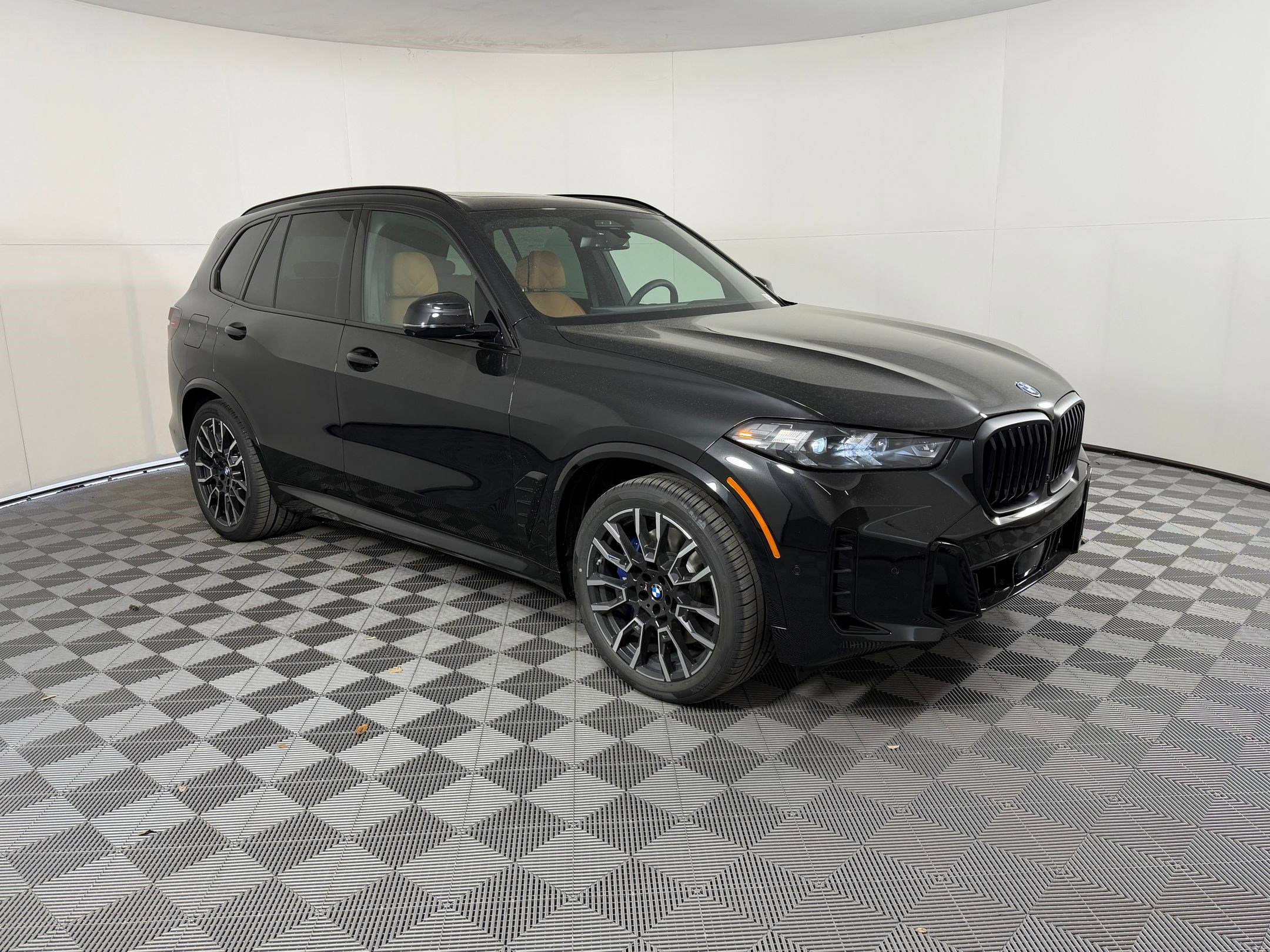 New 2026 BMW X5 xDrive50e w/ Executive Package image 7