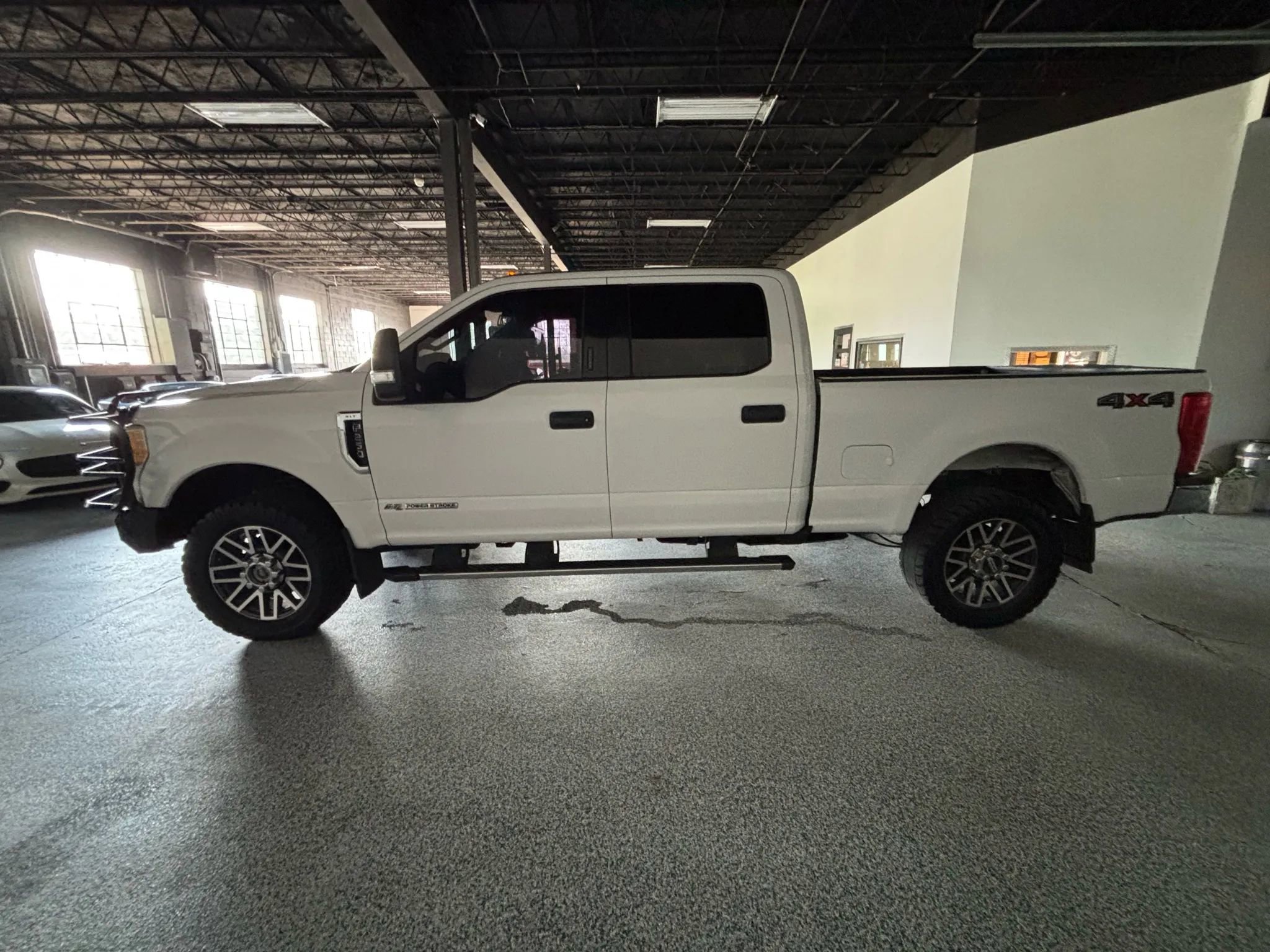 Used 2017 Ford F250 XLT w/ XLT Value Package image 4